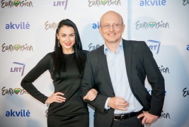 Arūnas Valinskas ir Simona Nainė